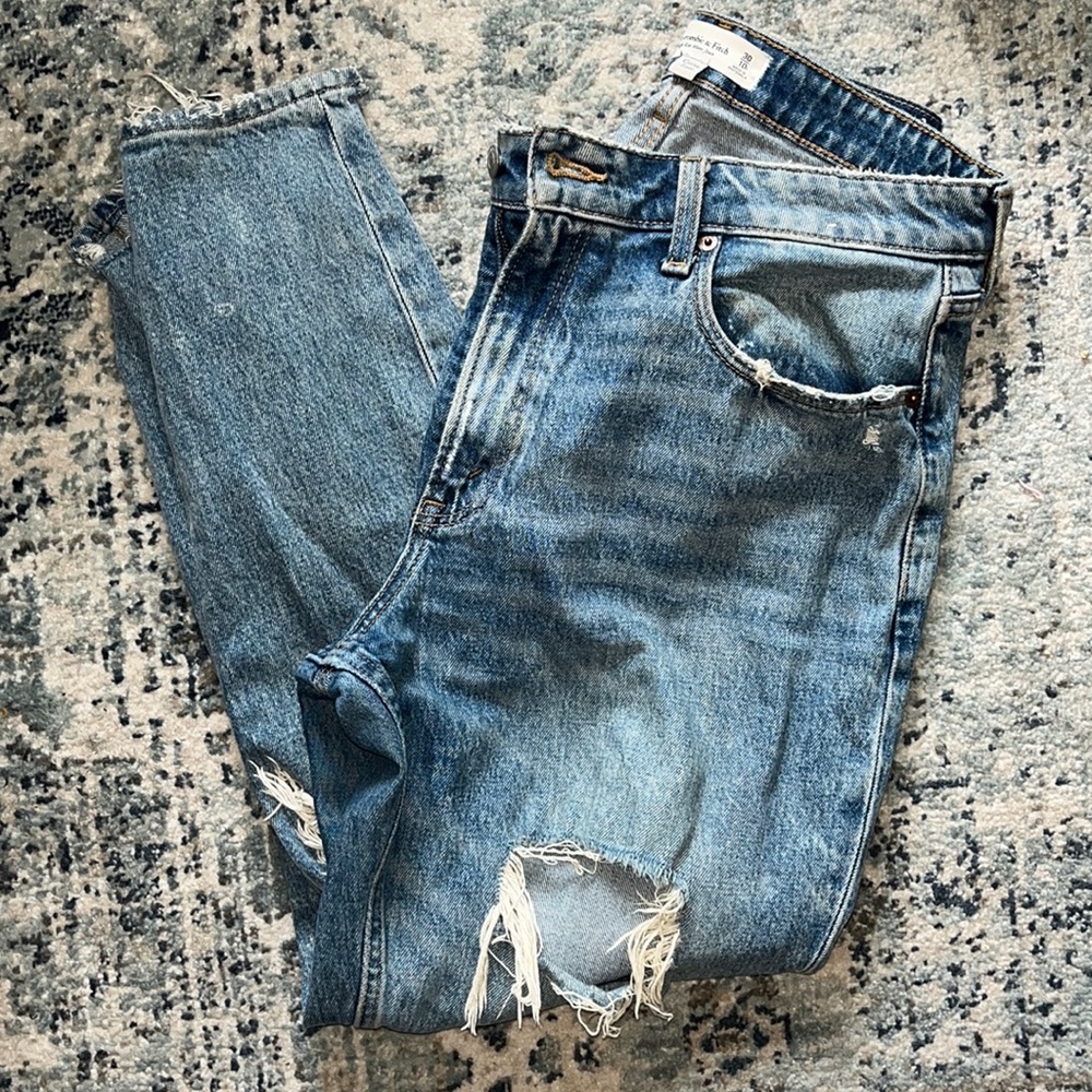 Abercrombie Curve Love High Rise Mom Jeans